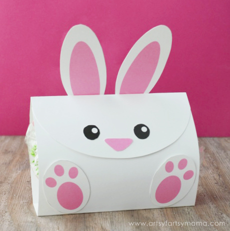 Free Printable Easter Bunny Treat Bags at artsyfartsymama.com